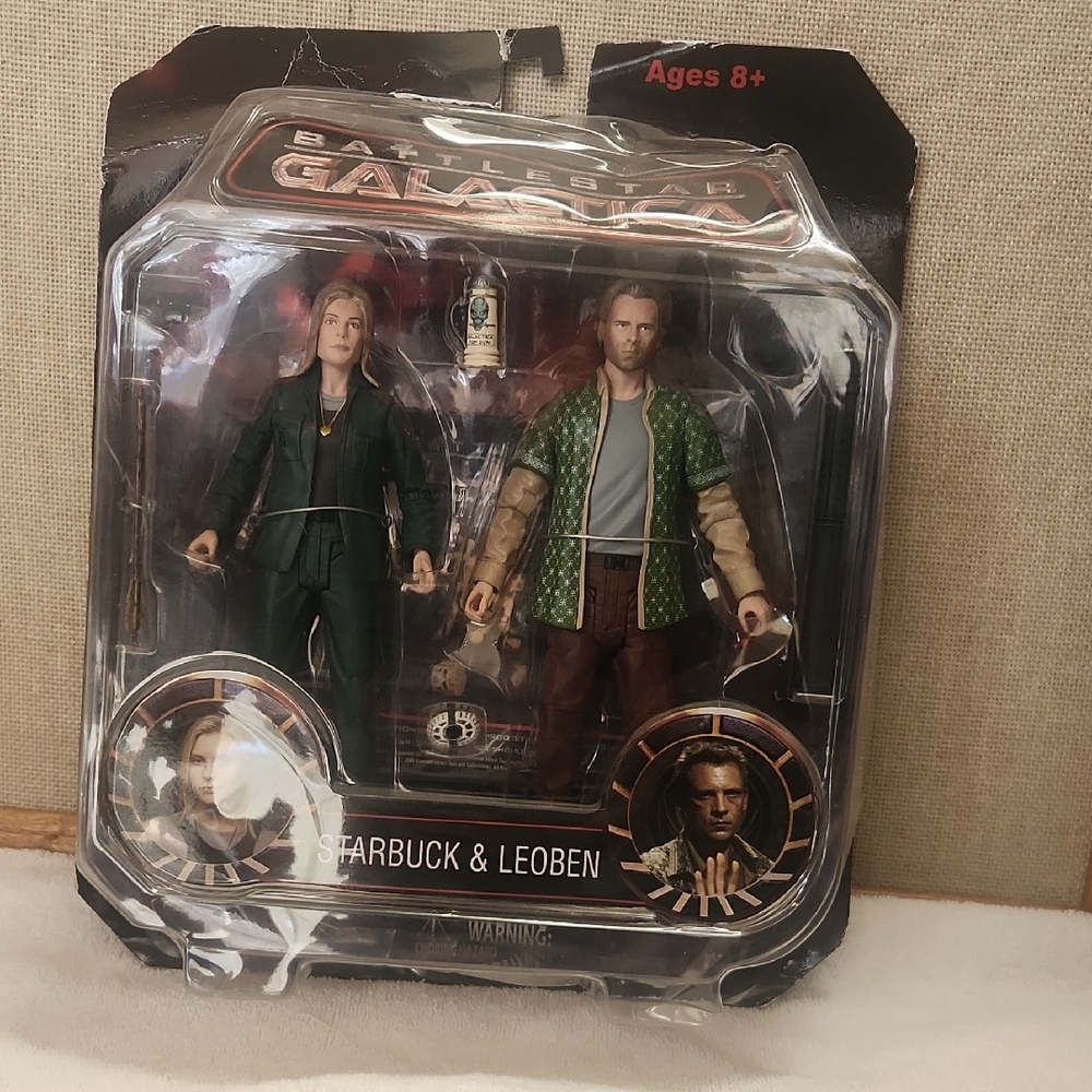 Diamond Select Battlestar Galactica 2009 Starbuck Leoben 2-Pack Figures NIB